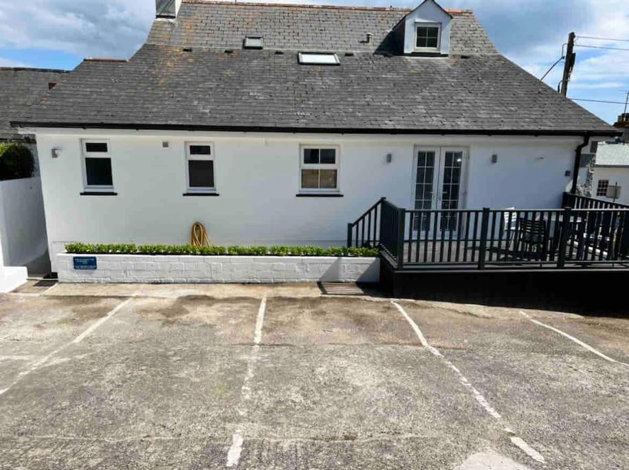 Luxury Modern Suite In Marazion With Parking Exterior foto